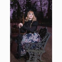 Gaunnya bagus banget, kamunya juga cantik, ungkap pengguna Instagram bernama @levifiziert_. Foto: Instagram/genesisoftheend