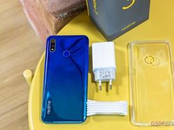 Melihat Realme 3, Ponsel Murah yang Menjanjikan