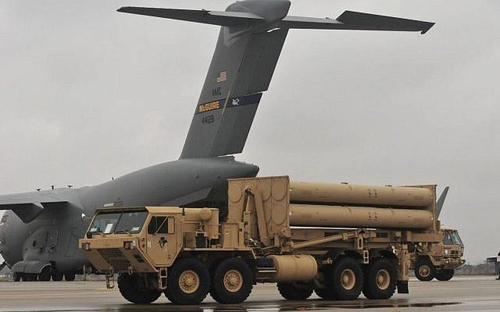 The US army unloads a THAAD missile defense system in Israel, March 2019. (US Army Europe)