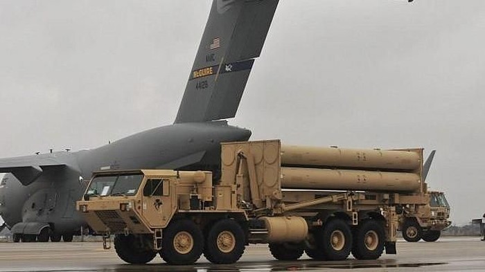 The US army unloads a THAAD missile defense system in Israel, March 2019. (US Army Europe)