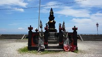 Pantai Padanggalak, Sanur berada di Banjar Kedaton, Kesiman, Denpasar Timur. Salah satu yang menjadi ikon pantai itu ada Taman Festival Bali (TFB) (Aditya Mardiastuti/detikTravel)