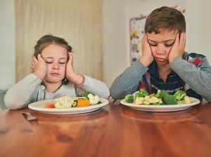 7 Tips Mengatasi Anak Susah Makan Sayur dan Buah