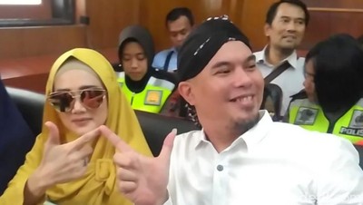 Ditemani Mulan, Ahmad Dhani Promosi Konser Tributenya