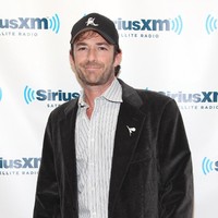 Aktor Luke Perry meninggal dunia di usia 52 tahun akibat stroke. Pada era 90-an, Luke digilai remaja karena perannya sebagai Dylan McKay di serial populer era 90-an Beverly Hills, 90210. Foto: Getty Images