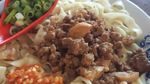 Hujan-hujan Dingin Paling Cocok Sarapan Mie Ayam Jamur yang Mantap Ini