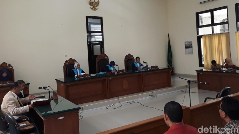 Dicoret dari DCT, Caleg Ngadiyono Jalani Sidang Pertama di PTUN Dicoret dari DCT, Caleg Ngadiyono Jalani Sidang Pertama di PTUN