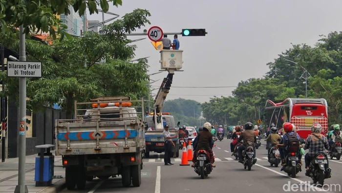 CCTV di Surabaya akan Dilengkapi Pengeras Suara Peringatan