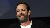 Luke Perry meninggal dunia di usia 52 tahun. (Photo by Mike Coppola/Getty Images for Entertainment Weekly)