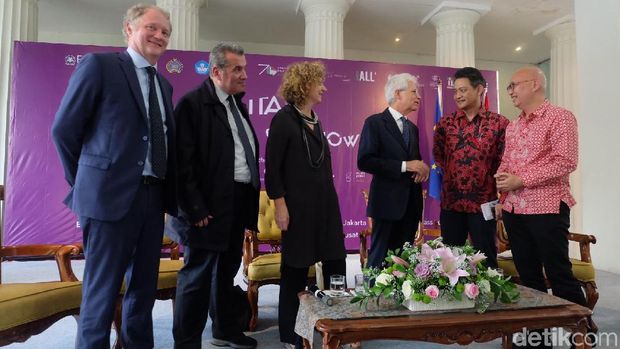 Rayakan 70 Tahun Dua Negara, Pameran Seni 'The Beauty of Knowledge' Digelar