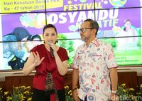 Mona Ratuliu & Suami: Banyuwangi Pas Banget Buat Bulan Madu