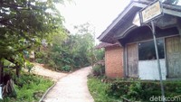 Jalanan menuju gua yang sudah bagus (Akrom Hazami/detikTravel) 