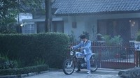 Berlokasi tak jauh dari Jalan Milea, traveler juga bisa menjumpai rumah Dilan yang bersetting di salah satu rumah lama di sana. Kamu bisa tebak gak rumah yang mana? (Max Pictures)