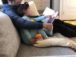 Kisah Cinta Manusia Rp 876 Triliun dengan Wanita Sederhana