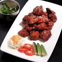 Hangatkan Badan dengan Yangnyeom Chicken yang Pedas Gurih di 5 Resto Ini