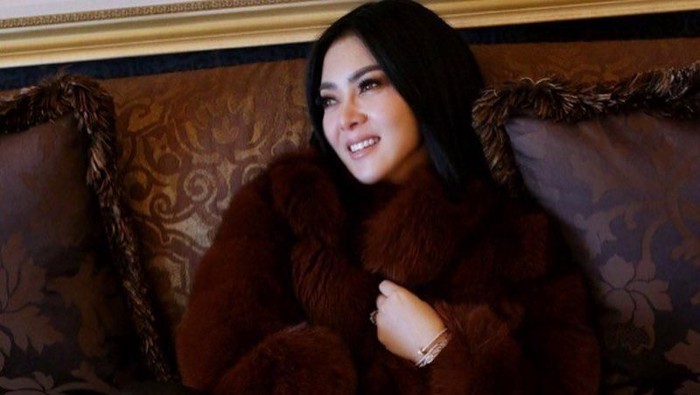 gaya mewah syahrini