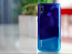 Melihat Realme 3, Ponsel Murah yang Menjanjikan