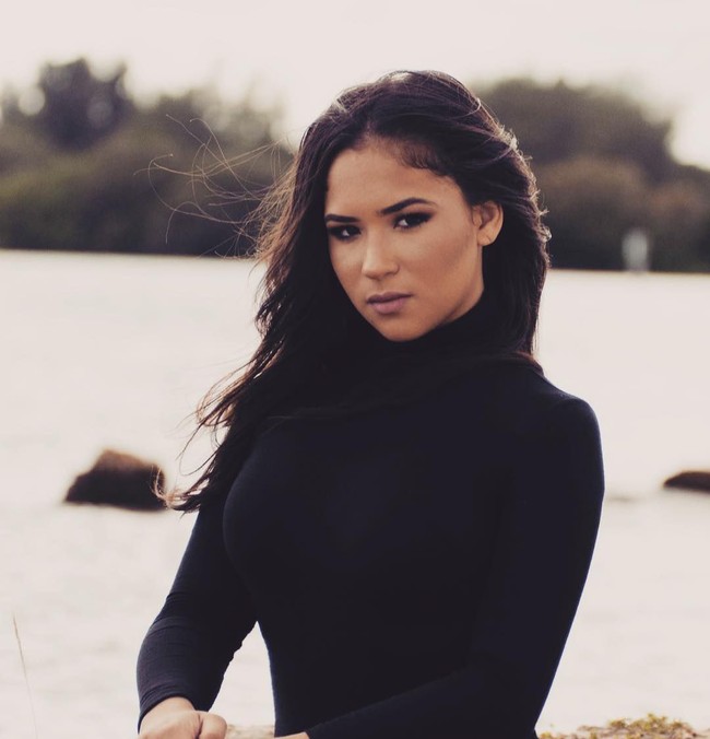 Masalahnya adalah aku tak ingin dikenal karena kecantikan, aku seorang petarung. Aku harus menjadi petarung terbaik. Siapa pun di depanku, aku harus mengalahkan. Itu sebabnya setiap hari saat pelatihan, aku berlatih hingga gagal dan menempatkan diri di posisi terburuk dan mengatasinya dalam ring, jelas Valerie. Foto: Instagram @valerieloureda