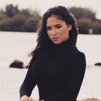 Masalahnya adalah aku tak ingin dikenal karena kecantikan, aku seorang petarung. Aku harus menjadi petarung terbaik. Siapa pun di depanku, aku harus mengalahkan. Itu sebabnya setiap hari saat pelatihan, aku berlatih hingga gagal dan menempatkan diri di posisi terburuk dan mengatasinya dalam ring, jelas Valerie. Foto: Instagram @valerieloureda