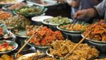 Lamak Bana! Nasi Kapau Berlauk Komplet Buat Makan Siang