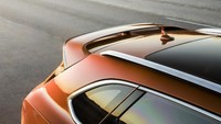 Mobil ini diklaim mampu ngebut hingga 306 km/jam berbeda sedikit dengan kompetitornya Lamborghini Urus yang memiliki kecepatan maksimal 305 km/jam. Istimewa/Dok. Bentley.