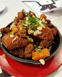 Hangatkan Badan dengan Yangnyeom Chicken yang Pedas Gurih di 5 Resto Ini