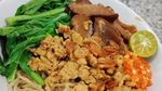 Hujan-hujan Dingin Paling Cocok Sarapan Mie Ayam Jamur yang Mantap Ini
