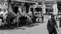 Potret kehidupan warga Hong Kong di tahun 1956. Horace Abrahams/Keystone Features/Getty Images  
