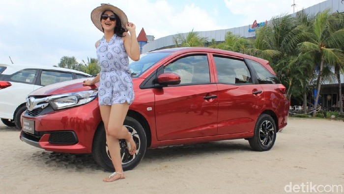 Test Drive Mobilio 2019