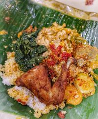 Suka Nasi Padang? Ini 5 Fakta Tentang Rumah Makan Padang yang Perlu Anda Ketahui