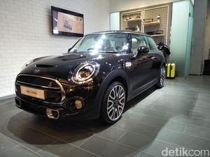 Pesona MINI 3-doors Masih Jadi Primadona di Bandung