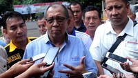 Alex mengaku datang memenuhi panggilan setelah mendapat penjelasan dari penyidik terkait perkara yang dituduhkan kepadanya.
