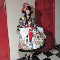 Gaya Nea mencuri perhatian banyak orang dari berbagai negara. Ia pernah diundang untuk menjadi model di beberapa acara fashion show. Foto: Instagram/genesisoftheend