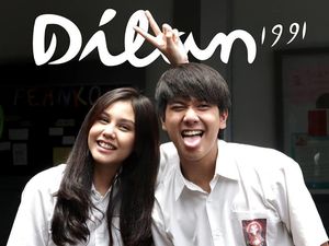11 Film Romantis Indonesia Terbaik, Sayang Kalau Dilewatkan