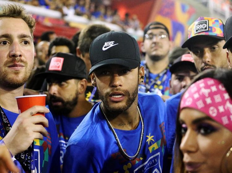 Ronaldinho Hingga Neymar Ramaikan Karnaval Samba di Brasil