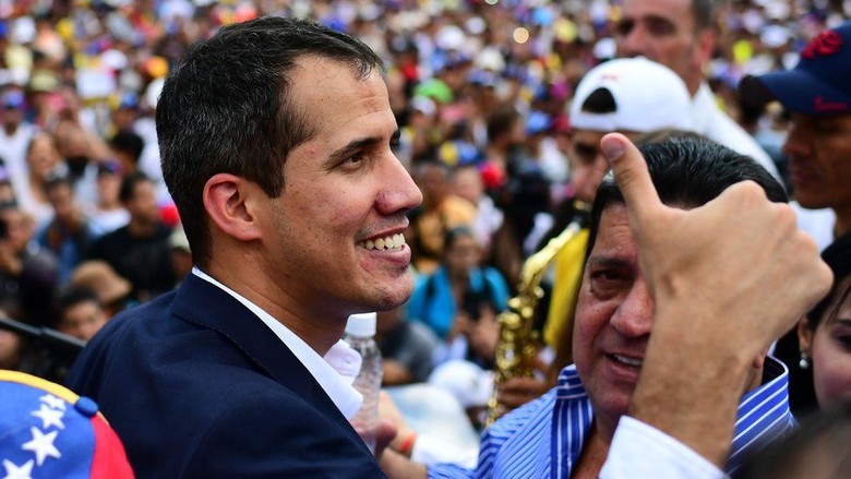 Juan Guaido Kembali ke Venezuela Meski Berisiko Ditangkap Pemerintah Juan Guaido Kembali ke Venezuela Meski Berisiko Ditangkap Pemerintah