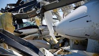 Dua pesawt Baron twin-engine jet dan pesawat jet Bombardier Challenger 350 nampak rusak di Bandara Eufaula Municipal, Alabama, Amerika Serikat.