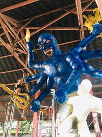 Jelang Nyepi, Yuk Lihat Proses Pembuatan Ogoh-ogoh di Lombok