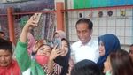 Desak-desakan! Potret Jokowi Pulang Kerja Naik KRL