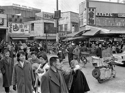 Potret Jepang Dulu dan Sekarang, Ternyata Tetap Tertib