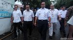 Tinjau Lokasi Kebakaran Pasar Blok A, Anies Janji Membantu