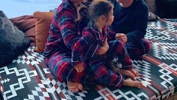Kini mereka telah dikaruniai tiga orang anak yang lucu-lucu. Foto: Instagram