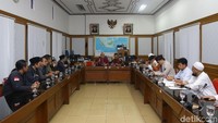 Kedatangan FUI untuk menyampaikan aspirasi tambahan yang belum diutarakan saat Aksi Apel Siaga.
