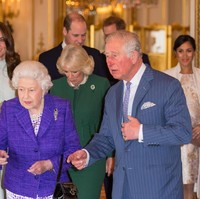 Meghan Markle dan Pangeran Harry bergabung bersama Pangeran William-Kate Middleton untuk acara tribut bagi Pangeran Charles di Istana Buckingham, Inggris. Ini kali pertama mereka berkumpul kembali dalam satu acara kerajaan, sejak Natal tahun lalu. Foto: Dok. Getty Images