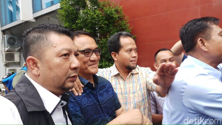 Andi Arief: Im Not A Criminal! Andi Arief: Im Not A Criminal!