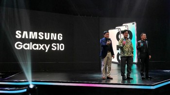 Mempertegas posisinya sebagai pemimpin inovasi di industri smartphone, seri flagship ini hadir dengan inovasi  berupa lompatan teknologi kamera, layar penuh dan performa kuat, untuk kesempurnaan gaya hidup next generation.Foto: Imron/detikINET