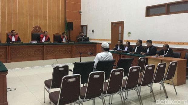 Hercules Minta Bebas, Pengacara: Tak Ada Saksi Lihat Perusakan Lahan