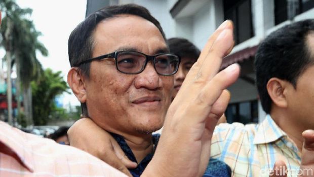 Andi Arief / 