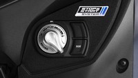 Selain itu, Lexi 125 VVA juga memiliki fitur Stop & Start System (SSS) dan lampu Hazard sebagai tanda ketika pengendara dalam kondisi darurat. Foto: Dok Yamaha