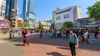 Suasana Shibuya Station di masa sekarang yang tentu jauh lebih modern. Foto: Vintages