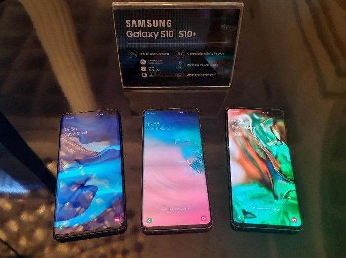 Galaxy S10, salah satu smartphone flagship yang masuk ke Indonesia. Foto: dok. Samsung Galaxy S10, salah satu smartphone flagship yang masuk ke Indonesia. Foto: dok. Samsung